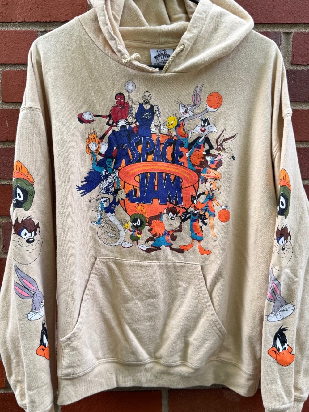 Space Jam A New Legacy Tune Squad Looney Tunes Basketball Lebron Hoodie- L